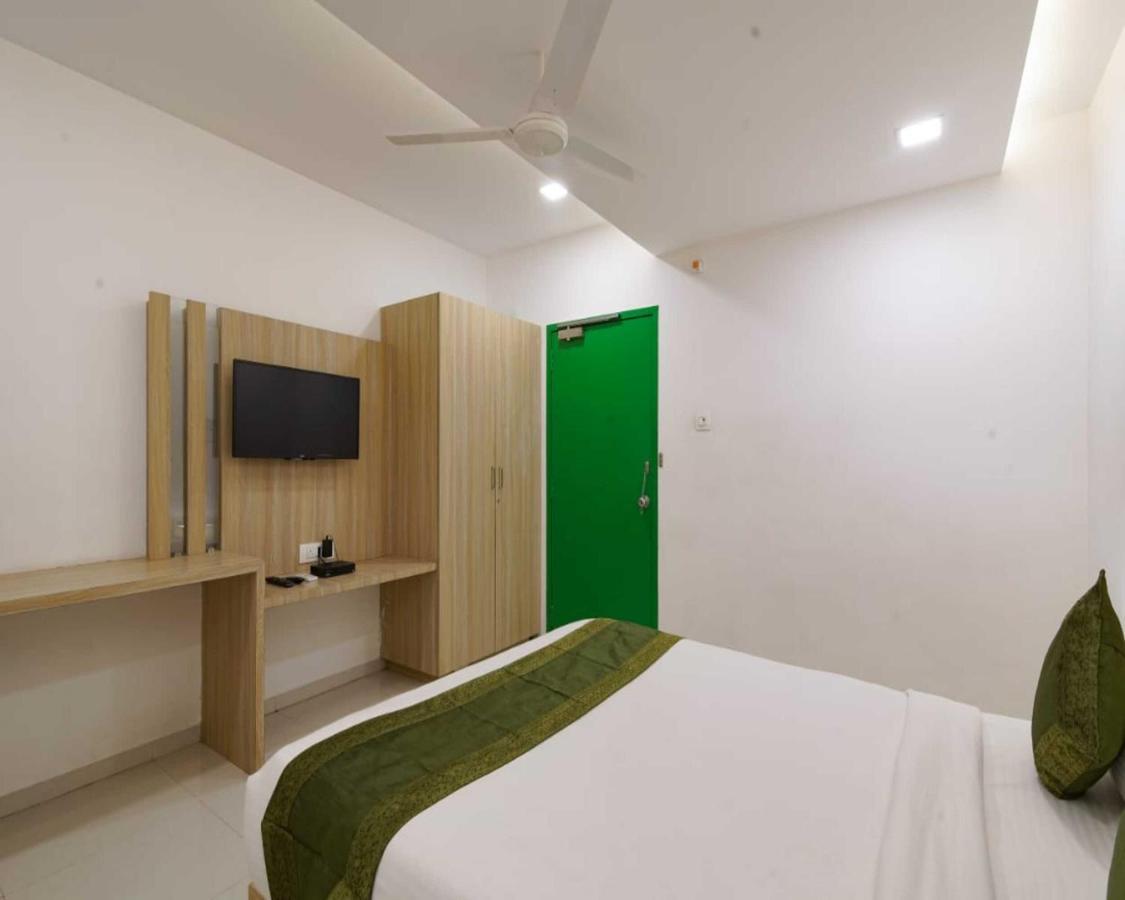 The Perch Hotel 维沙卡帕特南 外观 照片